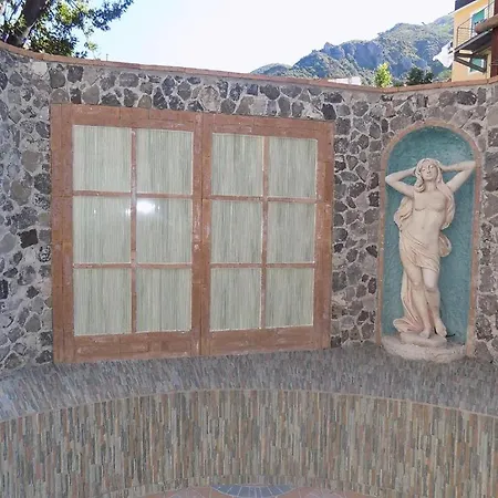 L'orchidea Amalfi Coast