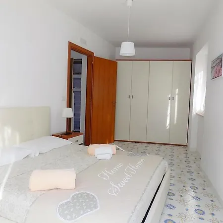 L'orchidea Amalfi Coast مايوري