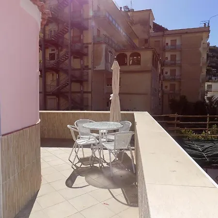 L'orchidea Amalfi Coast مايوري