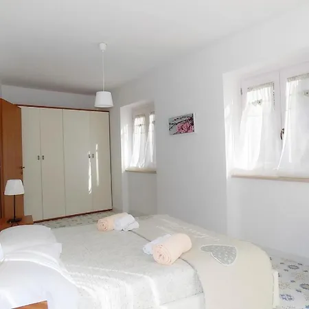 L'orchidea Amalfi Coast فندق مبيت وإفطار