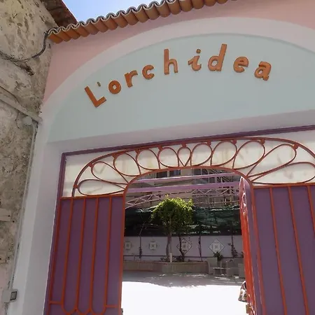 L'orchidea Amalfi Coast Oda ve Kahvaltı 4*