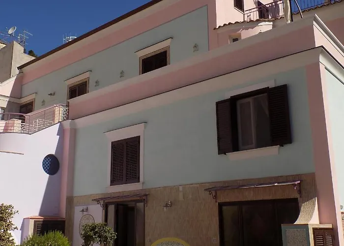 L'orchidea Amalfi Coast Oda ve Kahvaltı