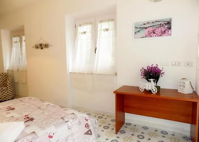 L'orchidea Amalfi Coast Oda ve Kahvaltı 4*